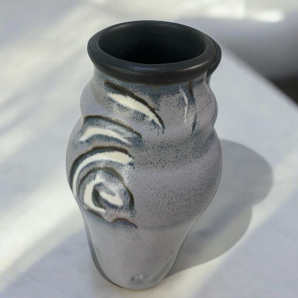 Vtg- One Of A Kind Handmade Stoneware Vase From Cleveland Ohio Artist T. Yondo - Picture 5 of 13